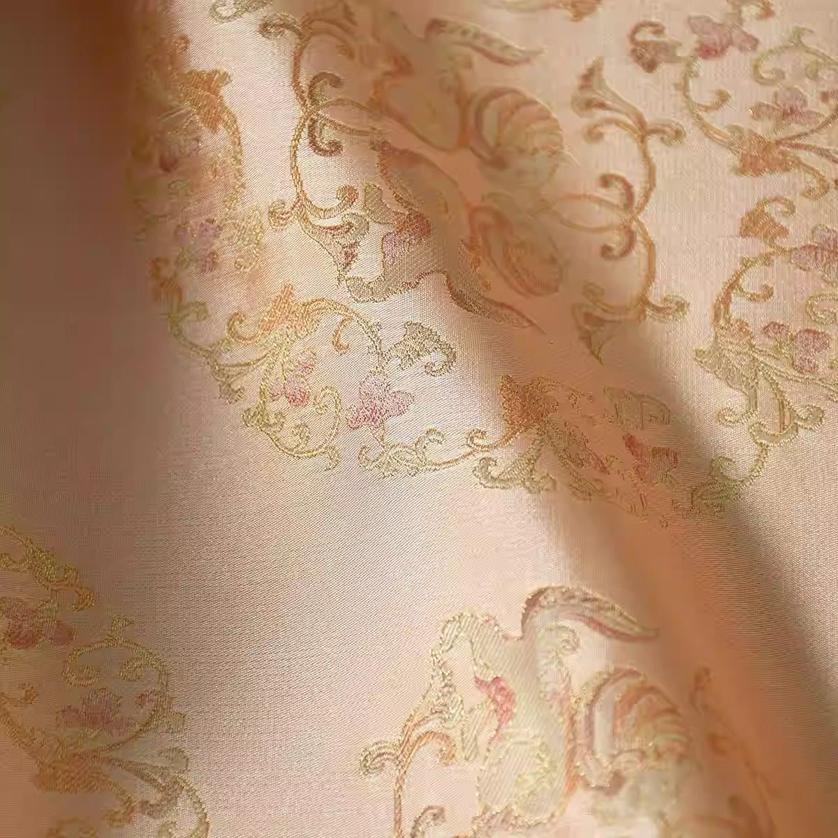 XYLDXSJ 双团狮粉色 - Gilt-Thread Song Brocade 织金宋锦, 38 momme 140cm wide by the yard