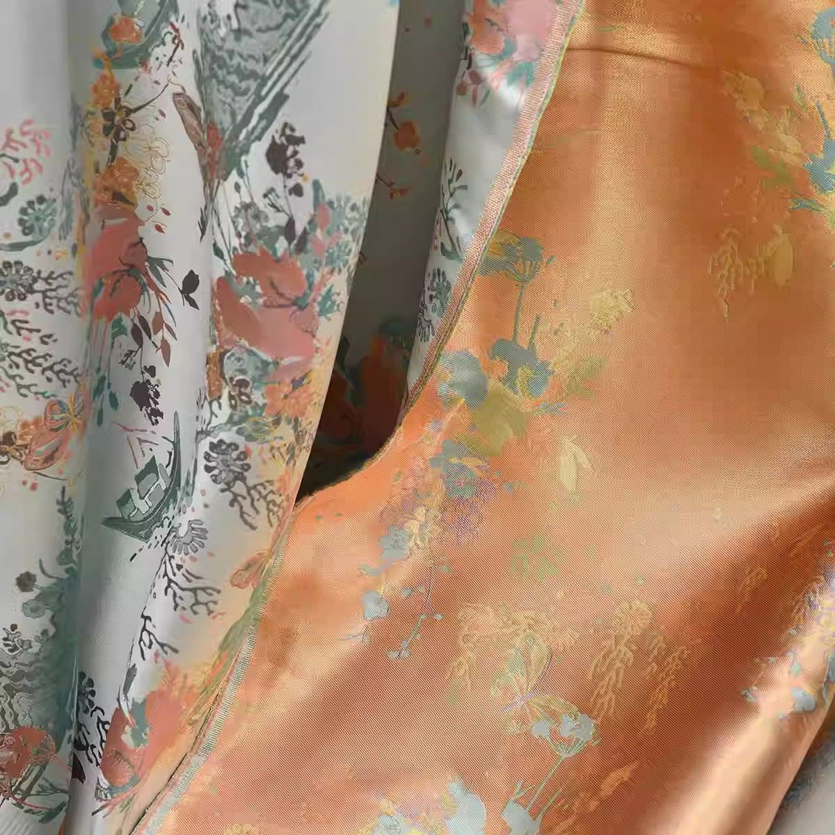 XYLDXSJ 风景蝴蝶 - Gilt-Thread Song Brocade 织金宋锦, 38 momme 140cm wide by the yard