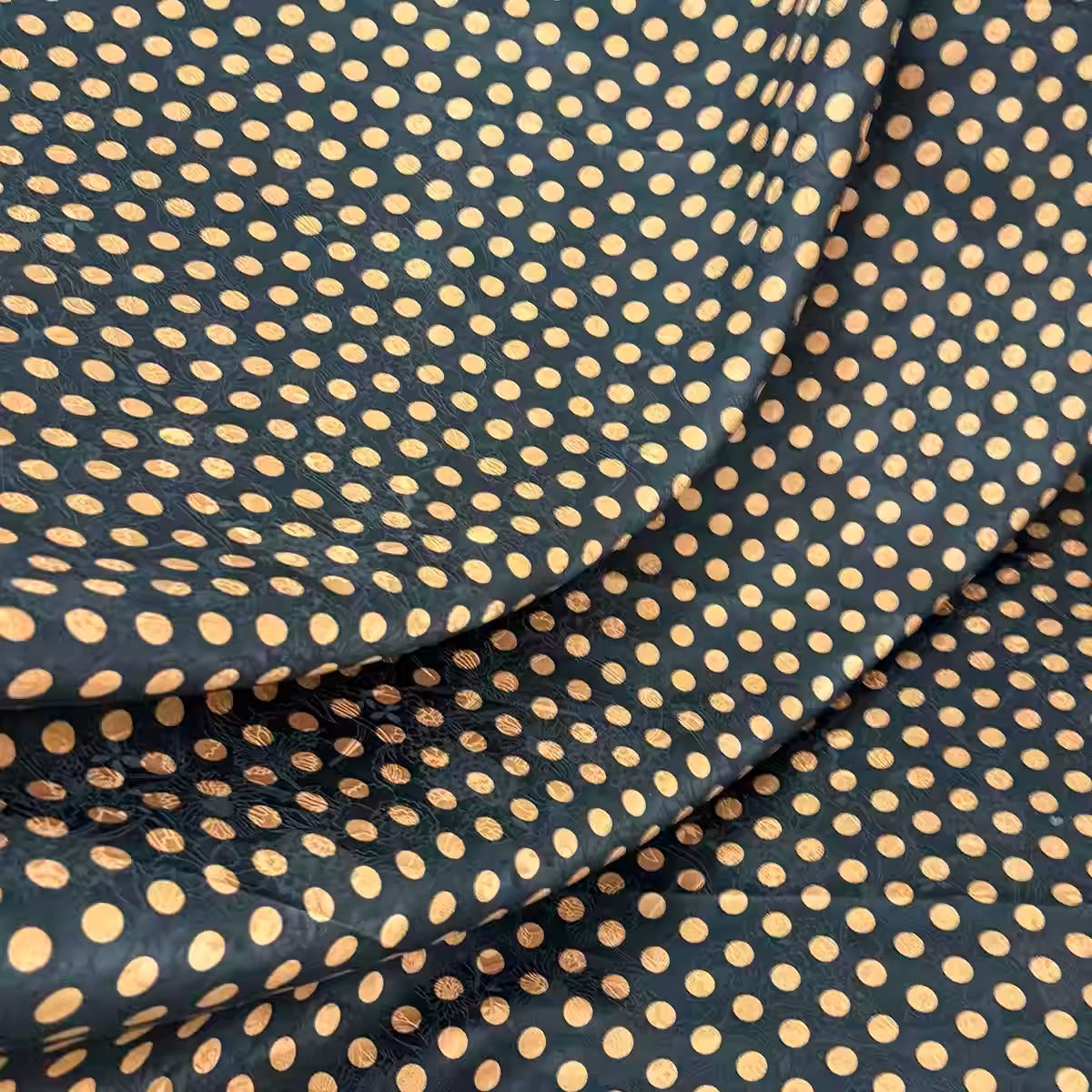 XYHYS香槟小波点 - Jacquard HUALUO Hongyunsha silk fabric, 25 momme openwork texture, 110cm by the Yard