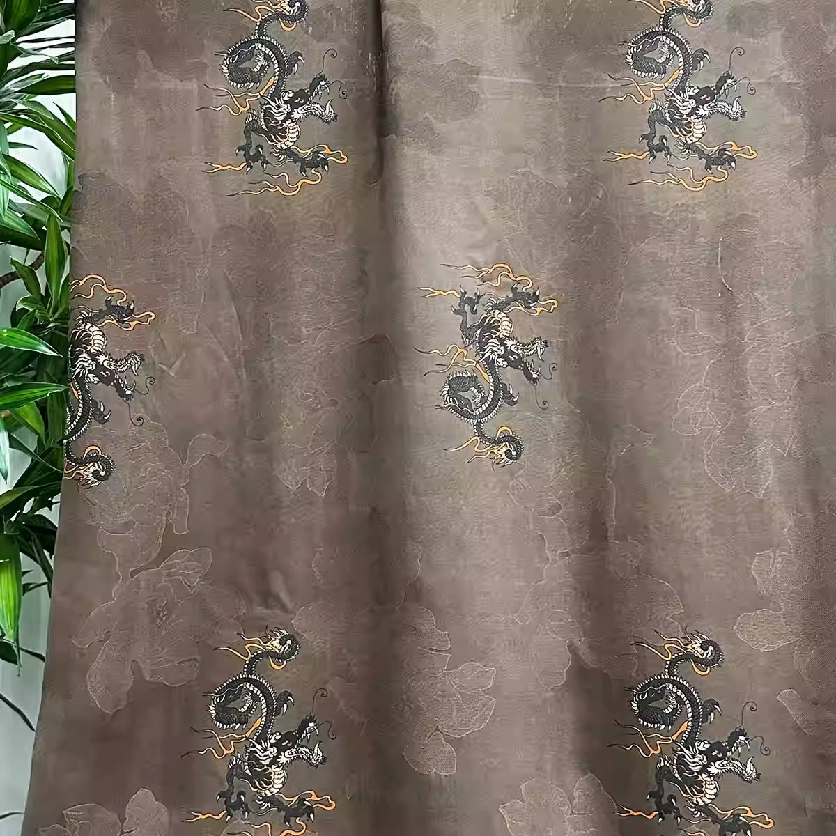 XYHYS 龙纹- Jacquard HUALUO Hongyunsha silk fabric, 26 momme openwork texture, 110cm by the Yard