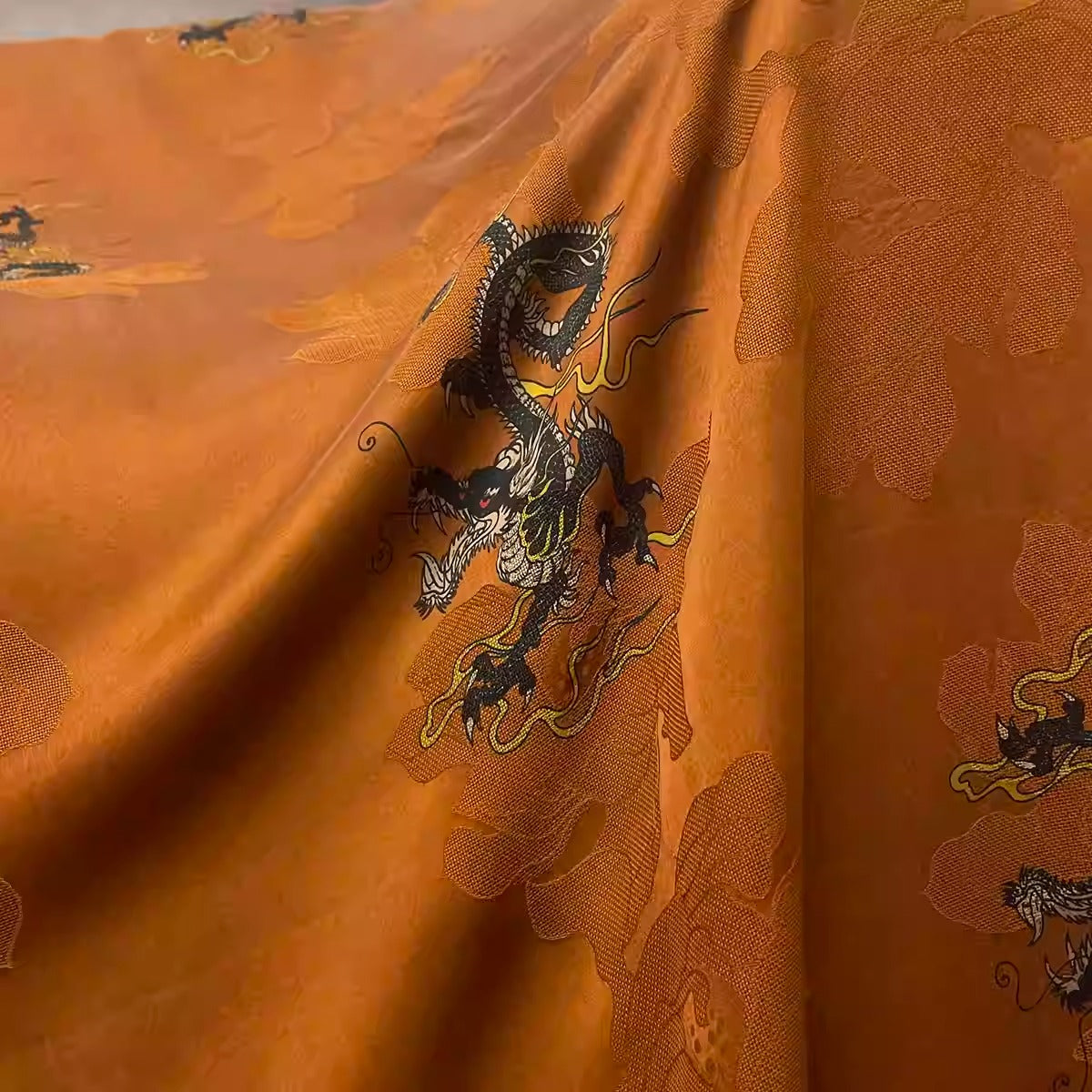 XYHYS 龙纹- Jacquard HUALUO Hongyunsha silk fabric, 26 momme openwork texture, 110cm by the Yard