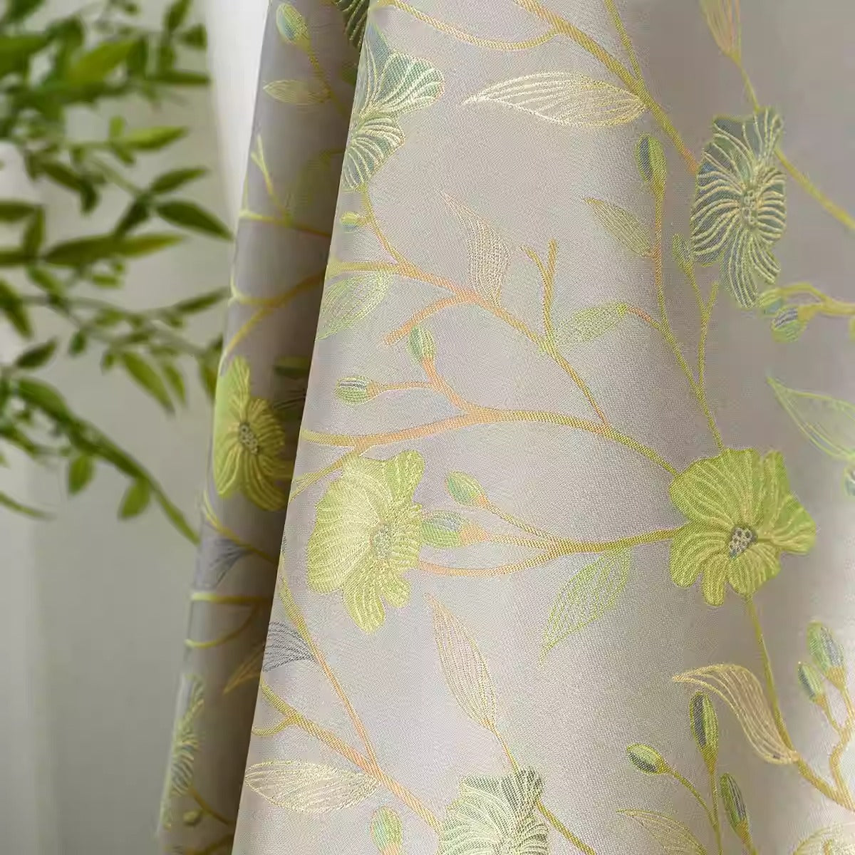 XYLDXSJ 初夏 - Gilt-Thread Song Brocade 织金宋锦, 38 momme 140cm wide by the yard