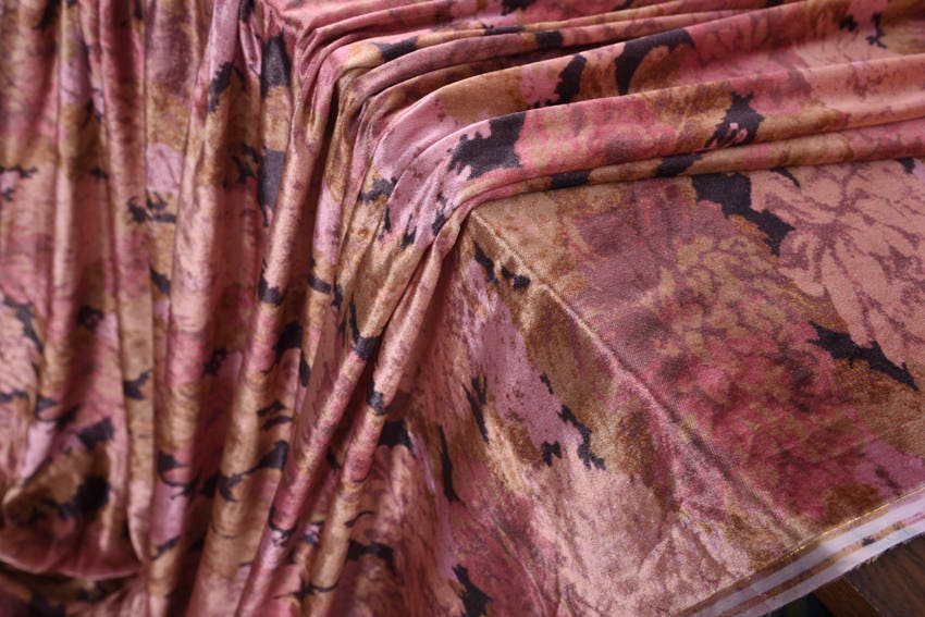FUGMUD - 40 Momme Beautiful Soft Pinky Floral Silk Velvet Fabric 140cm wide by the yard