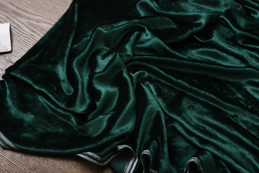 Atrovirens Green - 40 Momme Solid Silk Velvet Fabric 114cm by the Yard