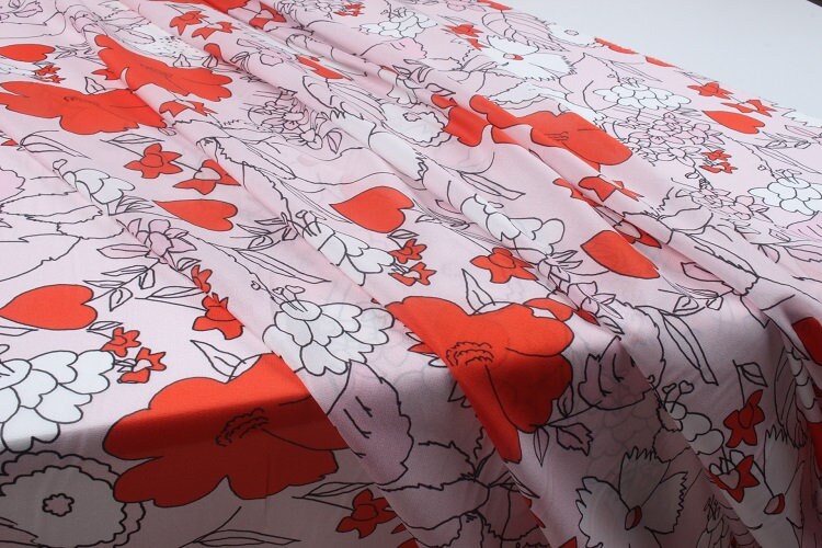 NEGNFU - 12 momme Heart Floral Print Silk Crepe de Chine Fabric - 138cm wide by the Yard