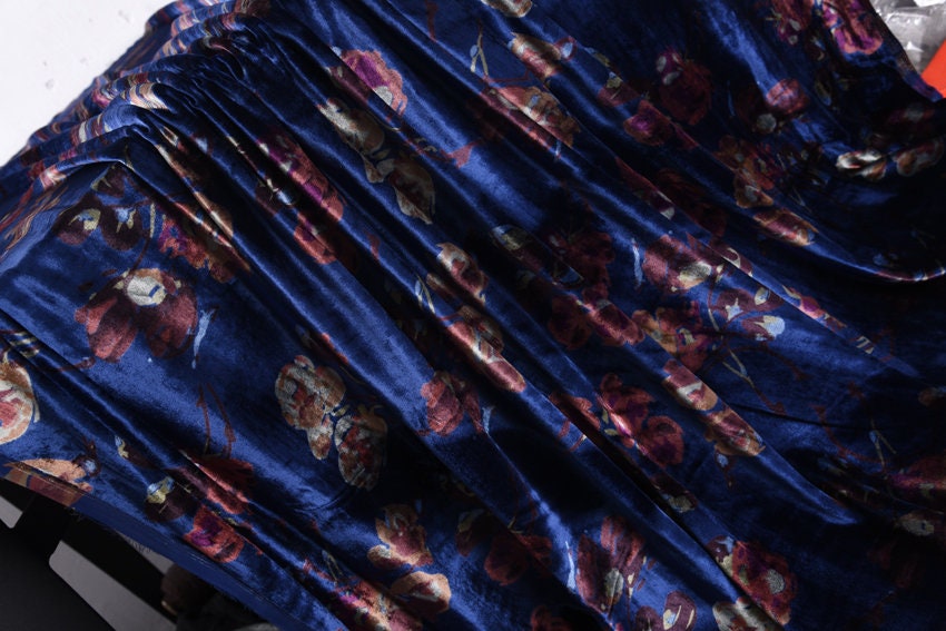 LANSI - Vintage Floral Print Blue Silk Velvet Fabric - 140cm wide by the Yard