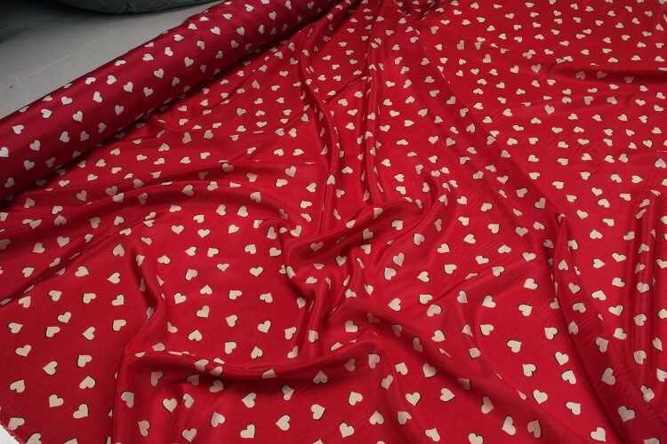 AIXIN - 12 momme Lovely Heart Print Silk Crepe de Chine Fabric - 140cm wide by the Yard