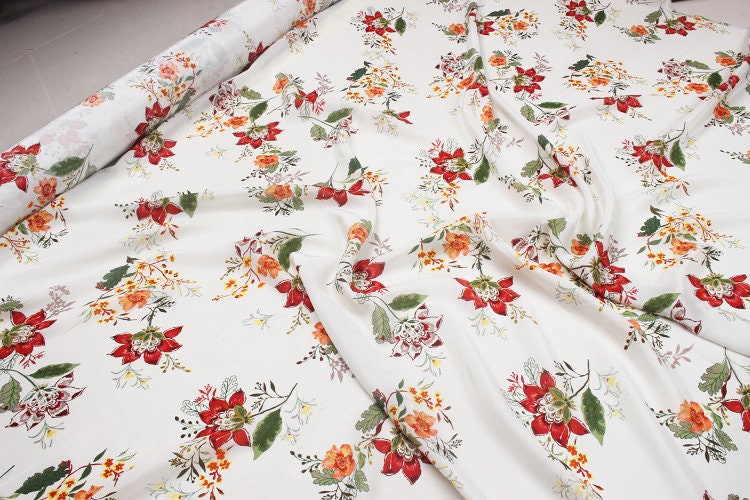 YUNWEI - 12 momme Floral Print Silk Crepe de Chine Fabric - 140cm wide by the Yard