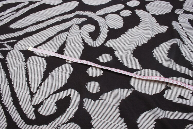 BUGUIZE - 16 momme Black White Stripes Print Silk Crepe de Chine Fabric - 140cm wide by the Yard