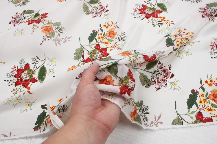 YUNWEI - 12 momme Floral Print Silk Crepe de Chine Fabric - 140cm wide by the Yard