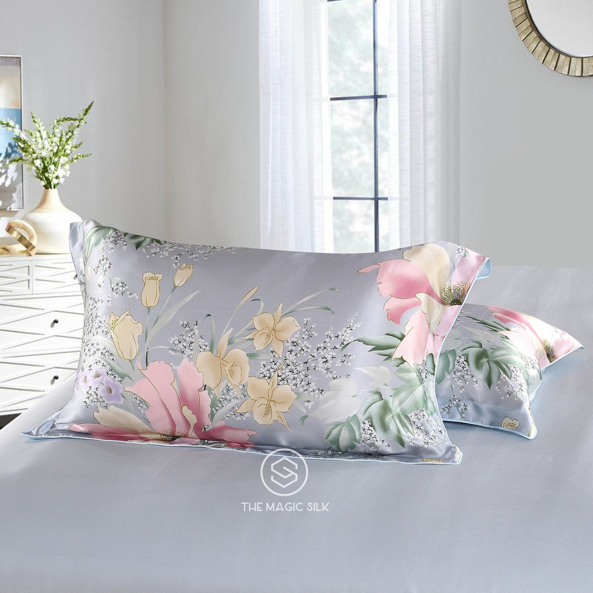 Annasui Lily - 16 Momme 100% Silk Bedding 4pcs Suite