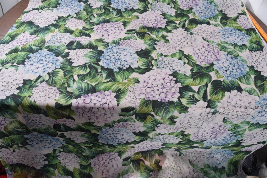 XIUQIU - Hydrangea print Silk Organza Satin 140cm Fabric-By the Yard