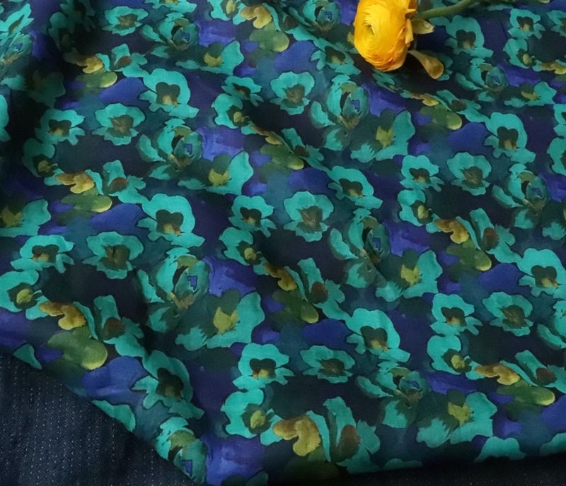 LANYUN - Floral Print Ramie Fabric-By the Yard