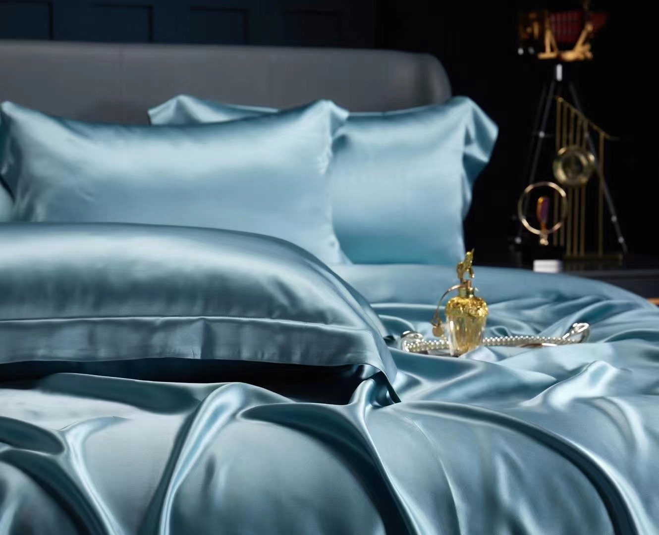 MINT BLUE - 25 Momme 100% Mulberry Silk Duvet Cover