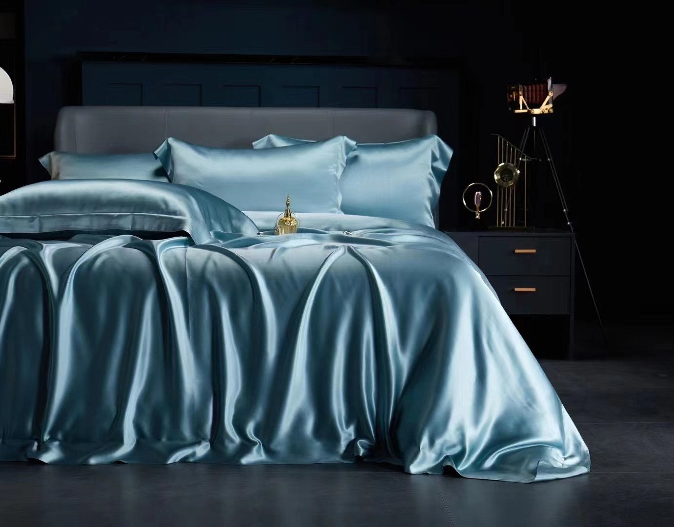 MINT BLUE - 25 Momme 100% Mulberry Silk Duvet Cover