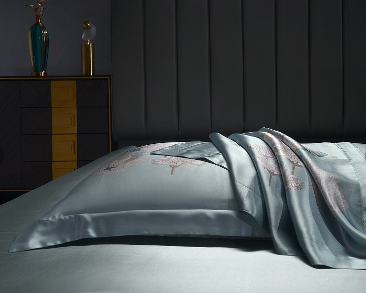 DREAM CATCHER - 16 Momme 100% Silk Bedding 4pcs Suite