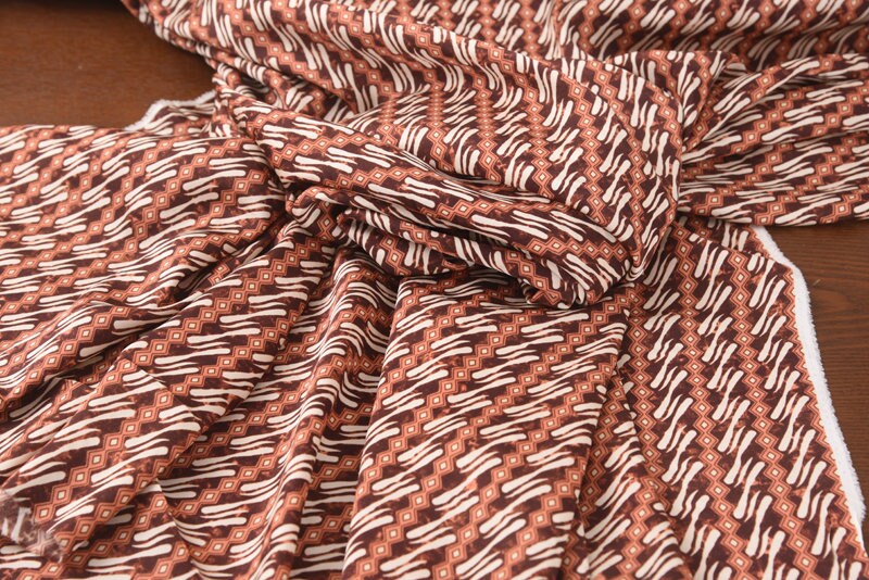 LINGTIAO - 20 Momme Stretchy Double Joe Silk Fabric - 140cm wide by the Yard