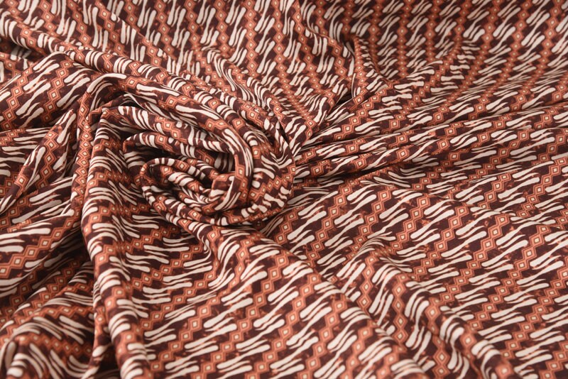 LINGTIAO - 20 Momme Stretchy Double Joe Silk Fabric - 140cm wide by the Yard