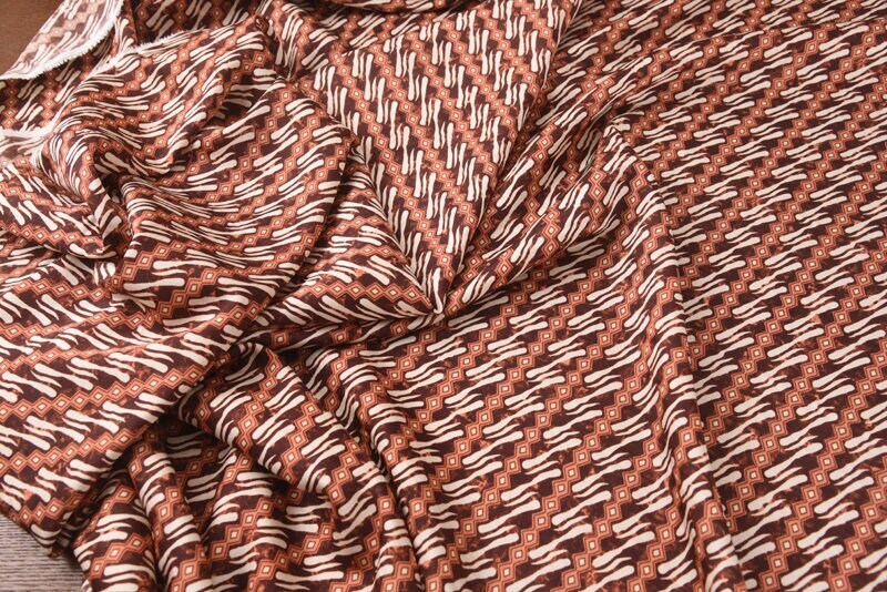 LINGTIAO - 20 Momme Stretchy Double Joe Silk Fabric - 140cm wide by the Yard