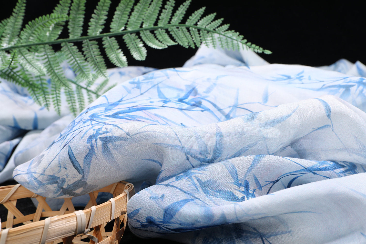 LANZHUYIN - Digital Printing 42 Thread Count Ramie Fabric - 140cm wide by the Yard