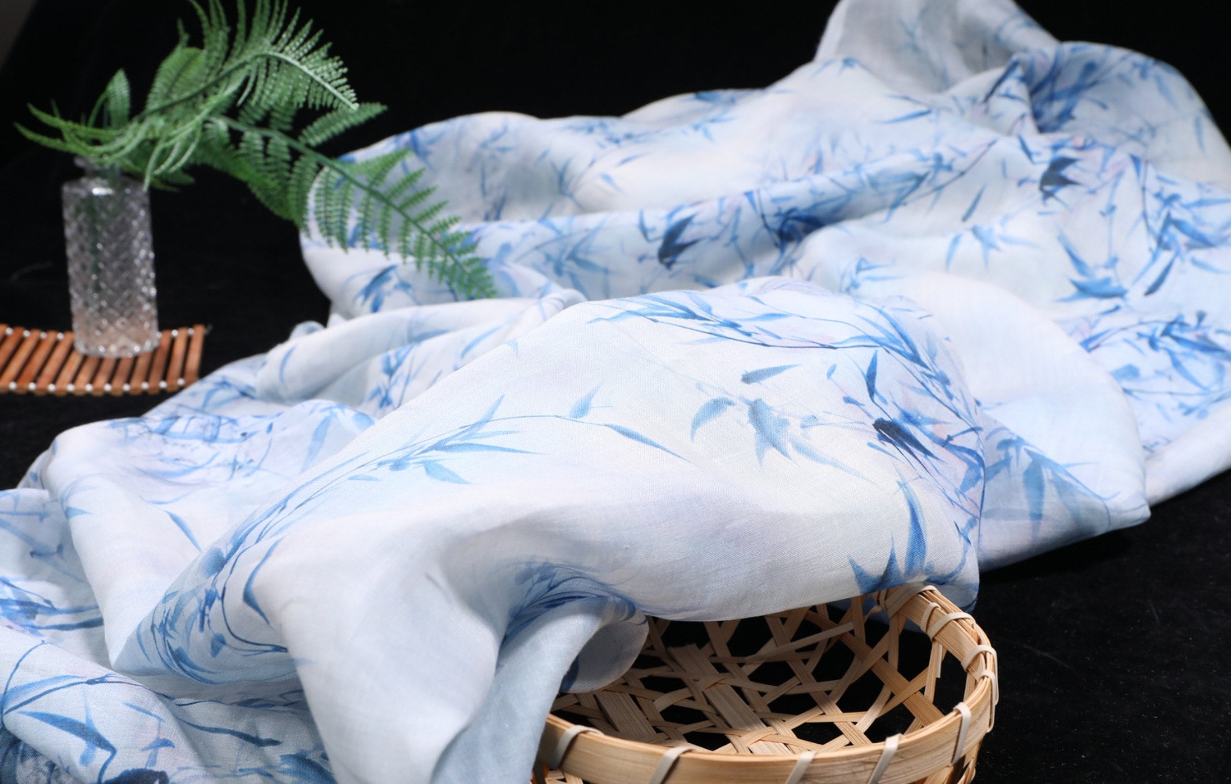 LANZHUYIN - Digital Printing 42 Thread Count Ramie Fabric - 140cm wide by the Yard