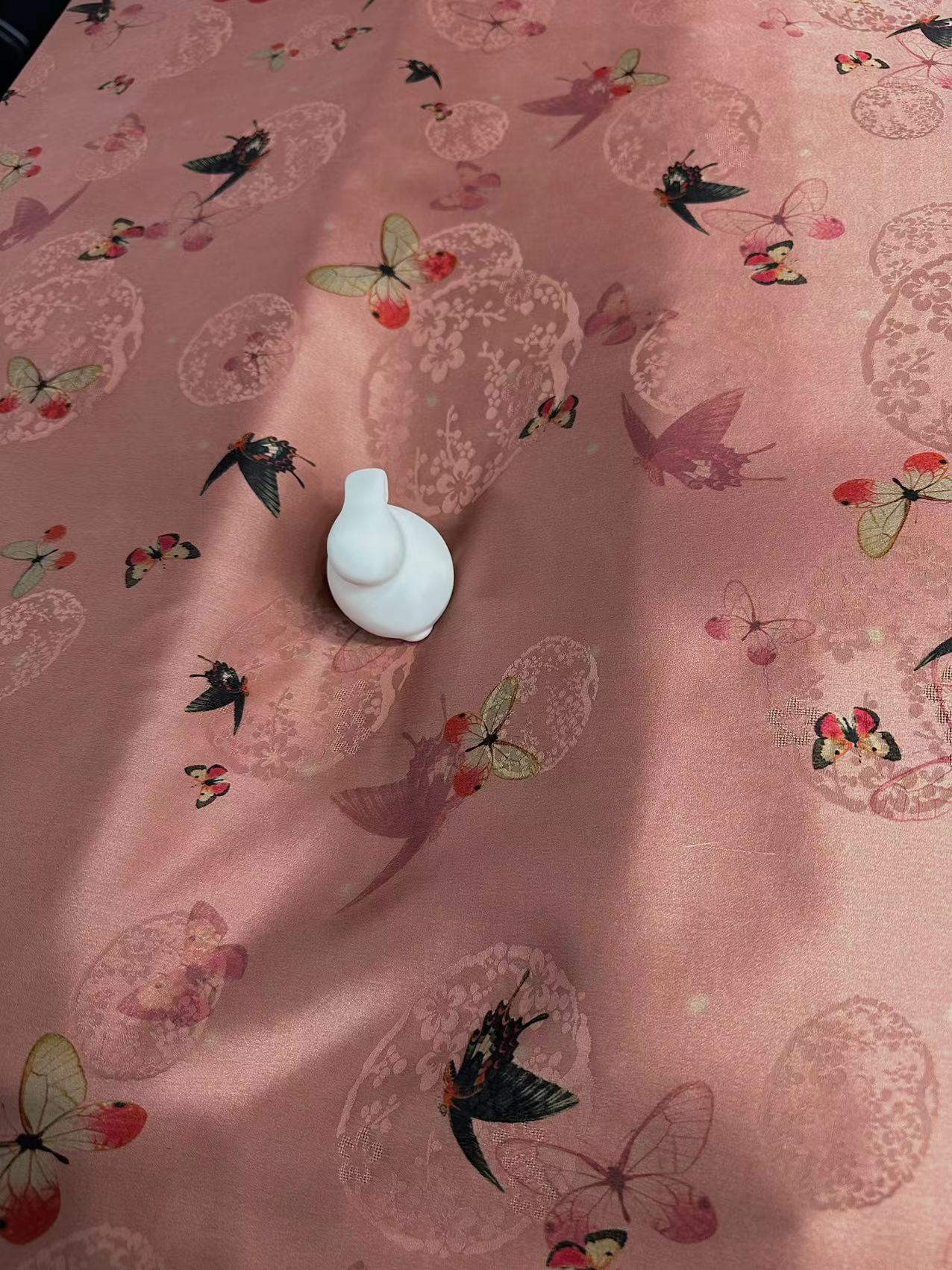 SXTHHD - Handmade 25 Momme HUALUO Jacquard Hongyunsha Mud Silk Fabric (Openwork texture) - 114cm by the Yard