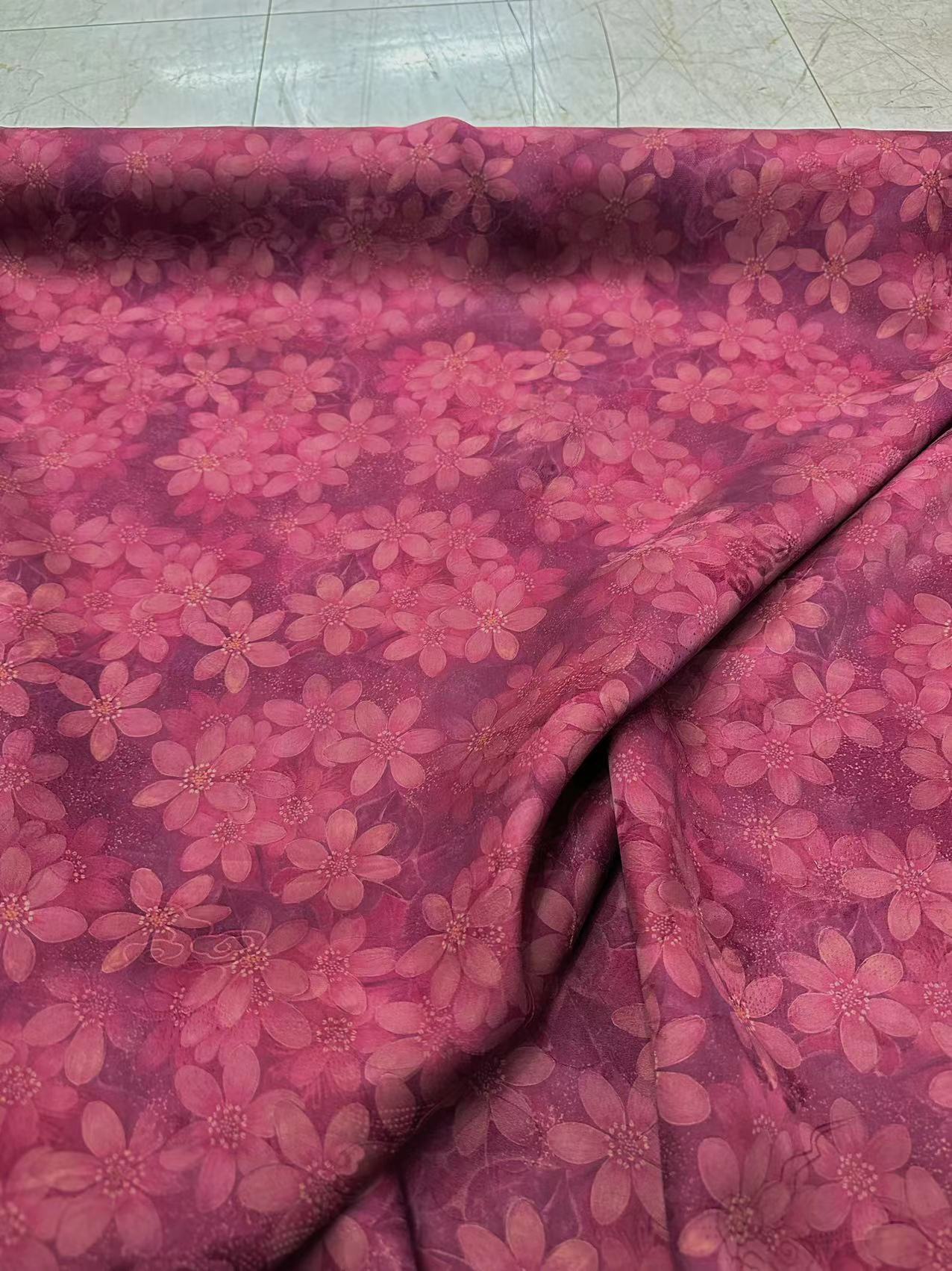 SXKGYR - Handmade 25 Momme HUALUO Jacquard Hongyunsha Mud Silk Fabric (Openwork texture) - 114cm by the Yard