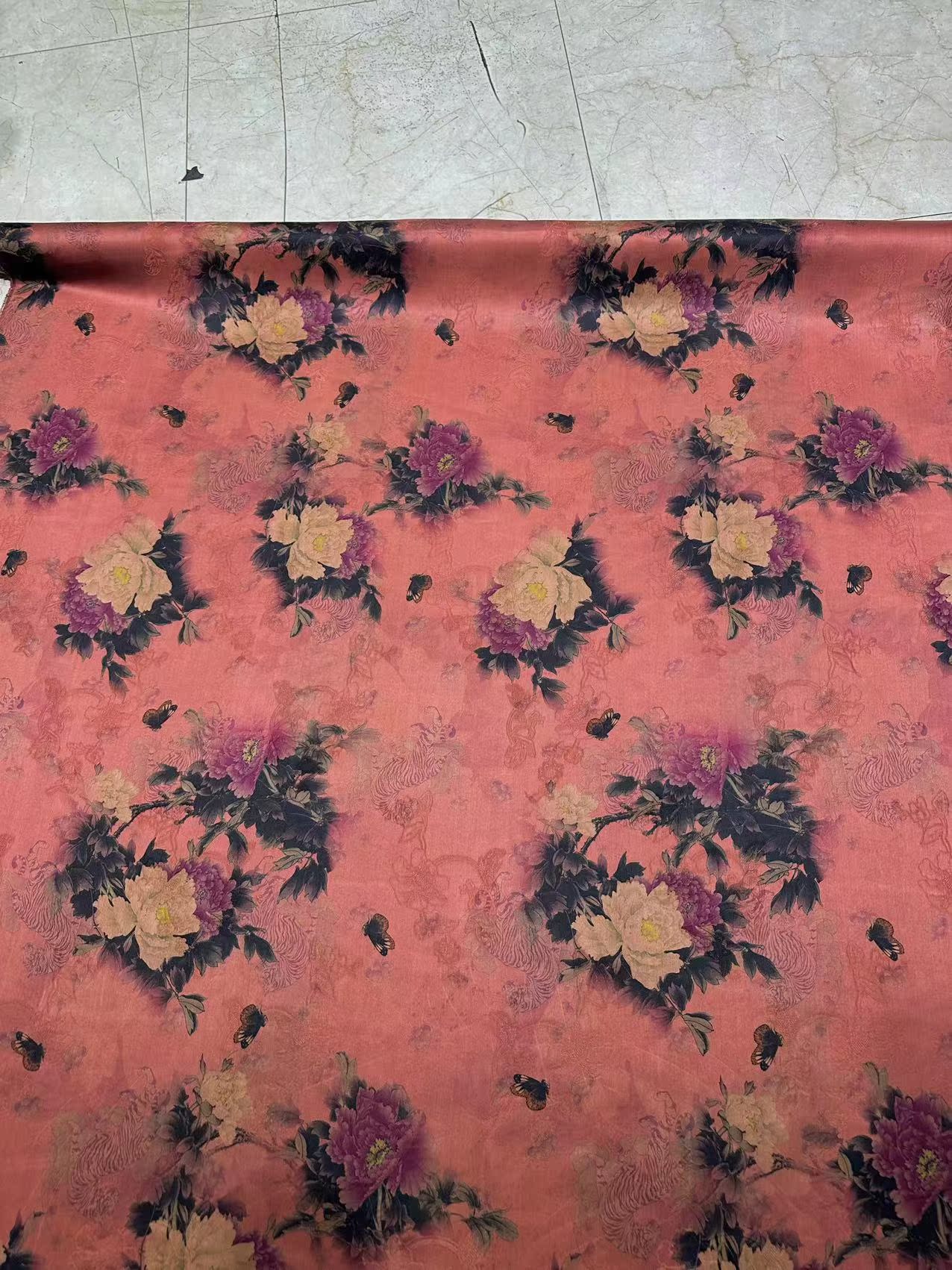 SXFENS - Handmade 25 Momme HUALUO Jacquard Hongyunsha Mud Silk Fabric (Openwork texture) - 114cm by the Yard