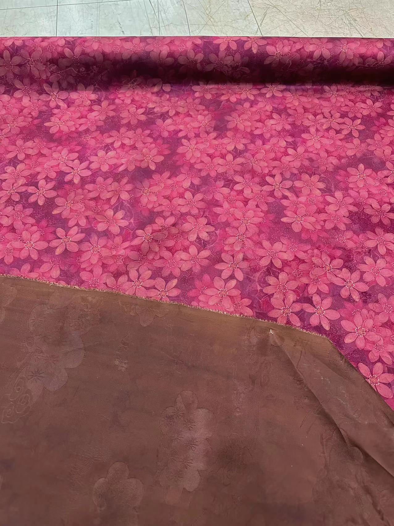 SXKGYR - Handmade 25 Momme HUALUO Jacquard Hongyunsha Mud Silk Fabric (Openwork texture) - 114cm by the Yard