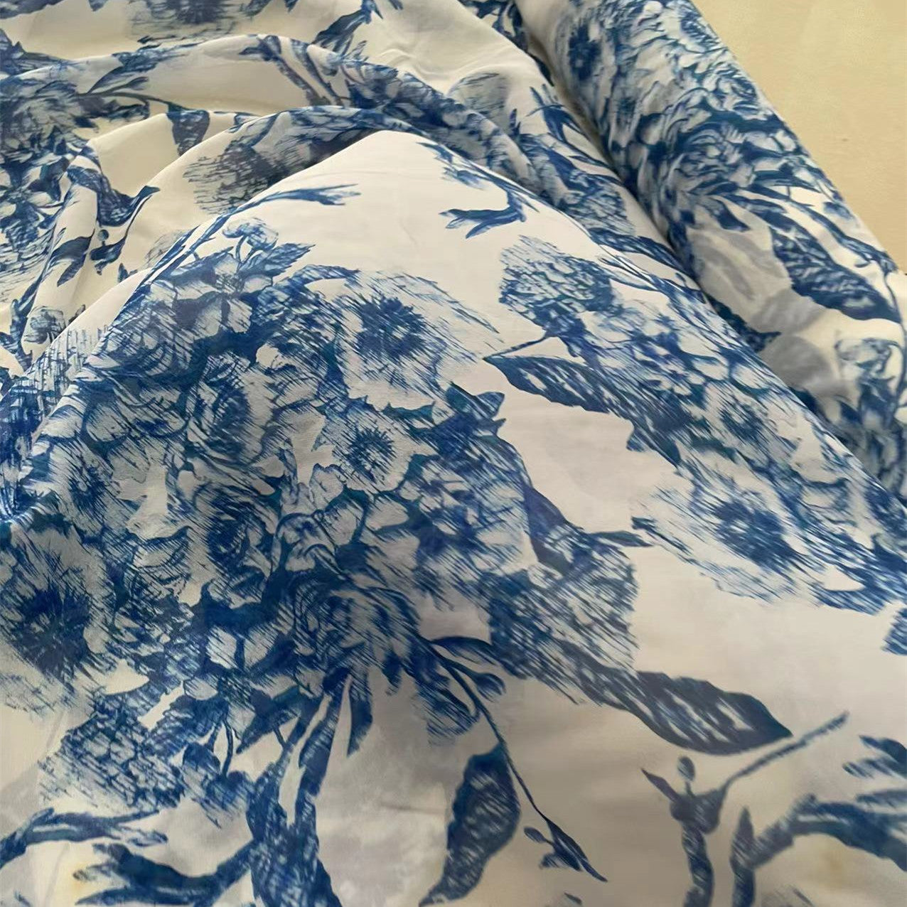 DDQHCI - 16 momme Floral Print Silk Crepe de Chine Fabric - 110cm wide by the Yard