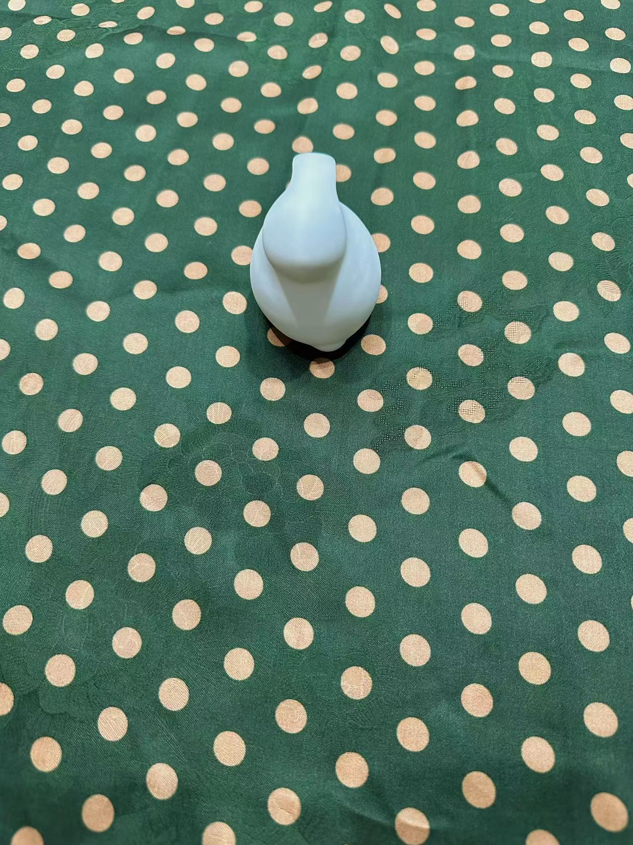 SXBODN - Handmade 25 Momme HUALUO Jacquard Hongyunsha Mud Silk Fabric (Openwork texture) - 114cm by the Yard