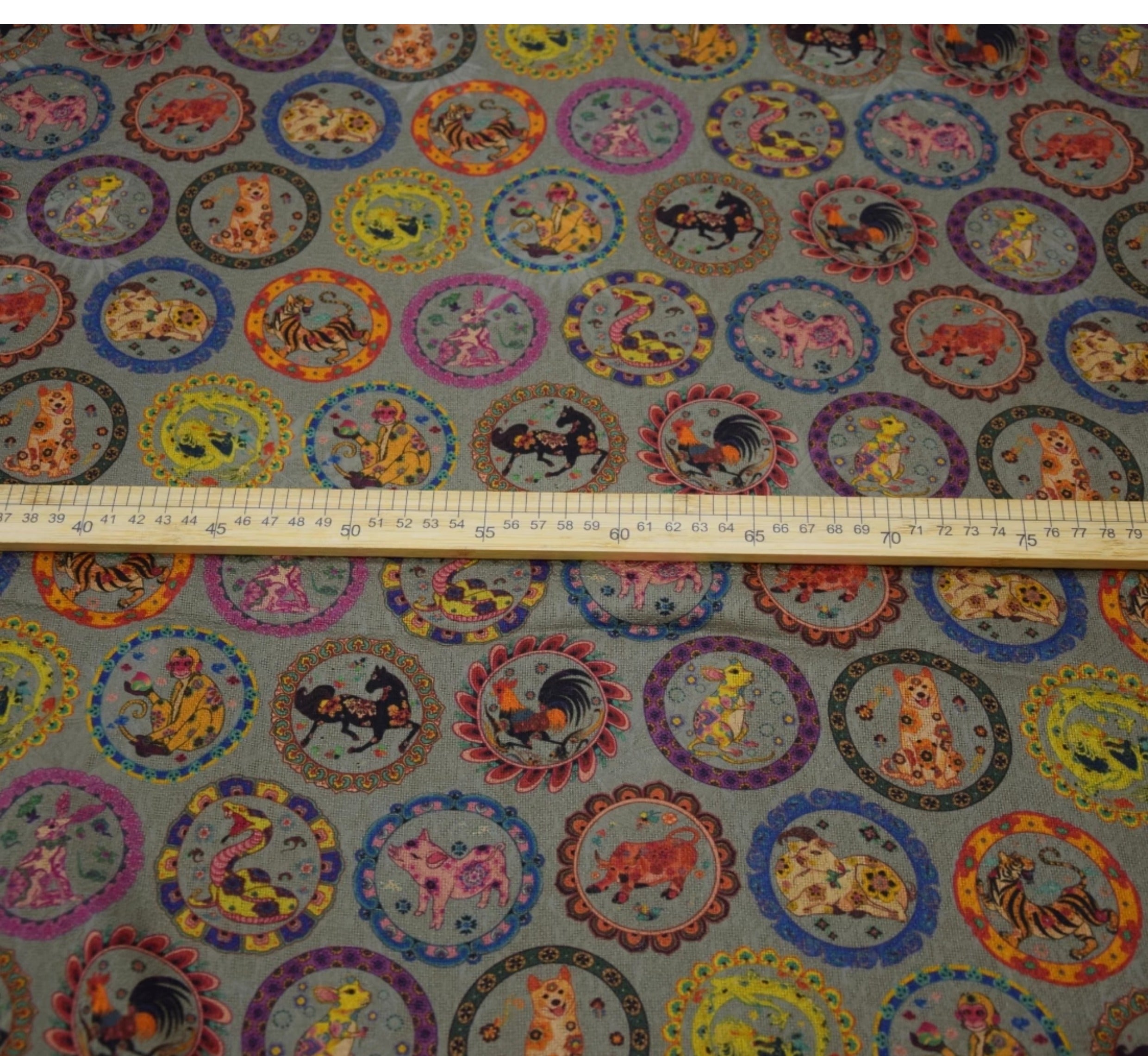 XLSXTU - Handmade 25 Momme HUALUO Jacquard Hongyunsha Mud Silk Fabric (Openwork texture) - 110cm by the Yard