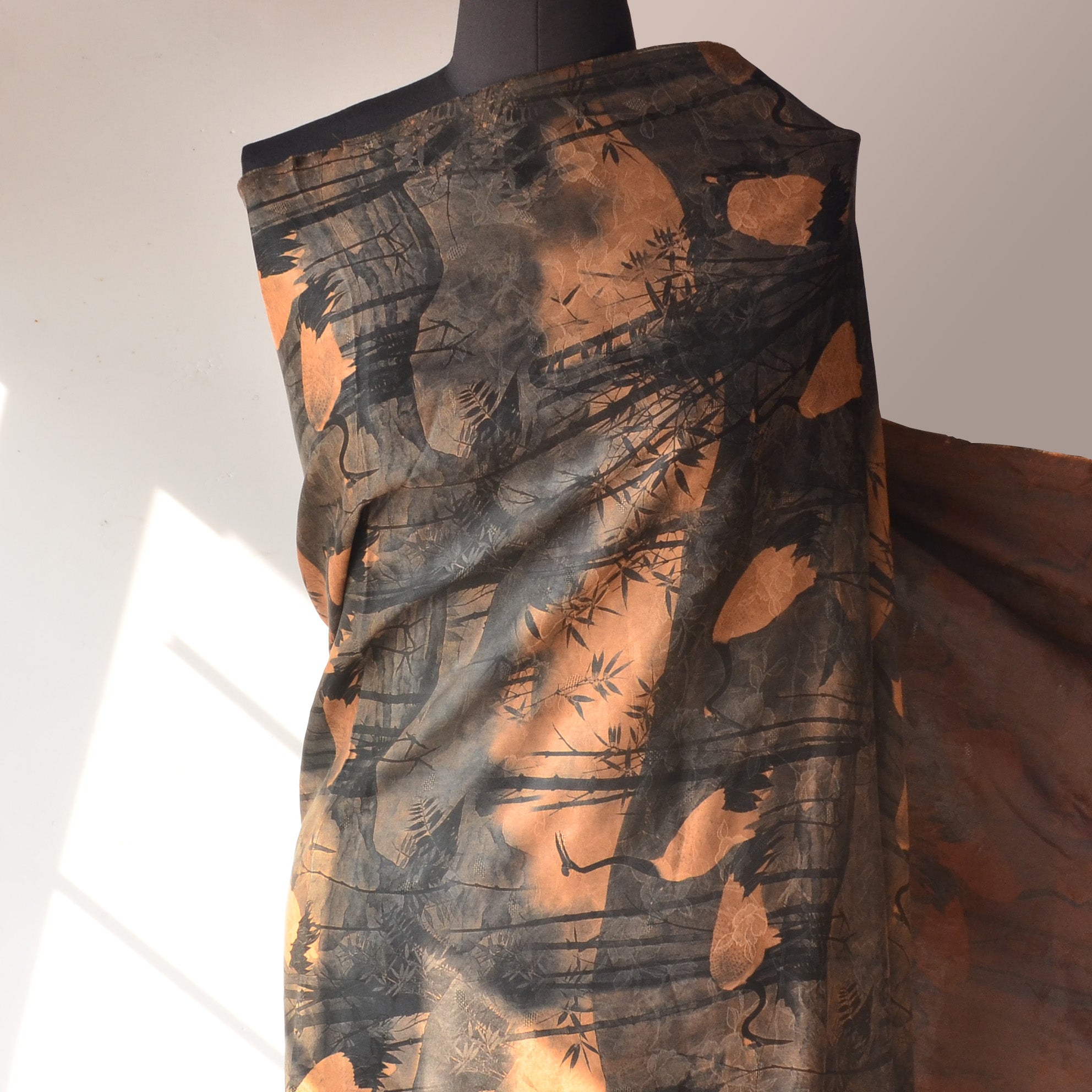 YPZJZY - Handmade 26 Momme HUALUO Jacquard Mud Silk Fabric (Openwork texture) - 116cm by the Yard