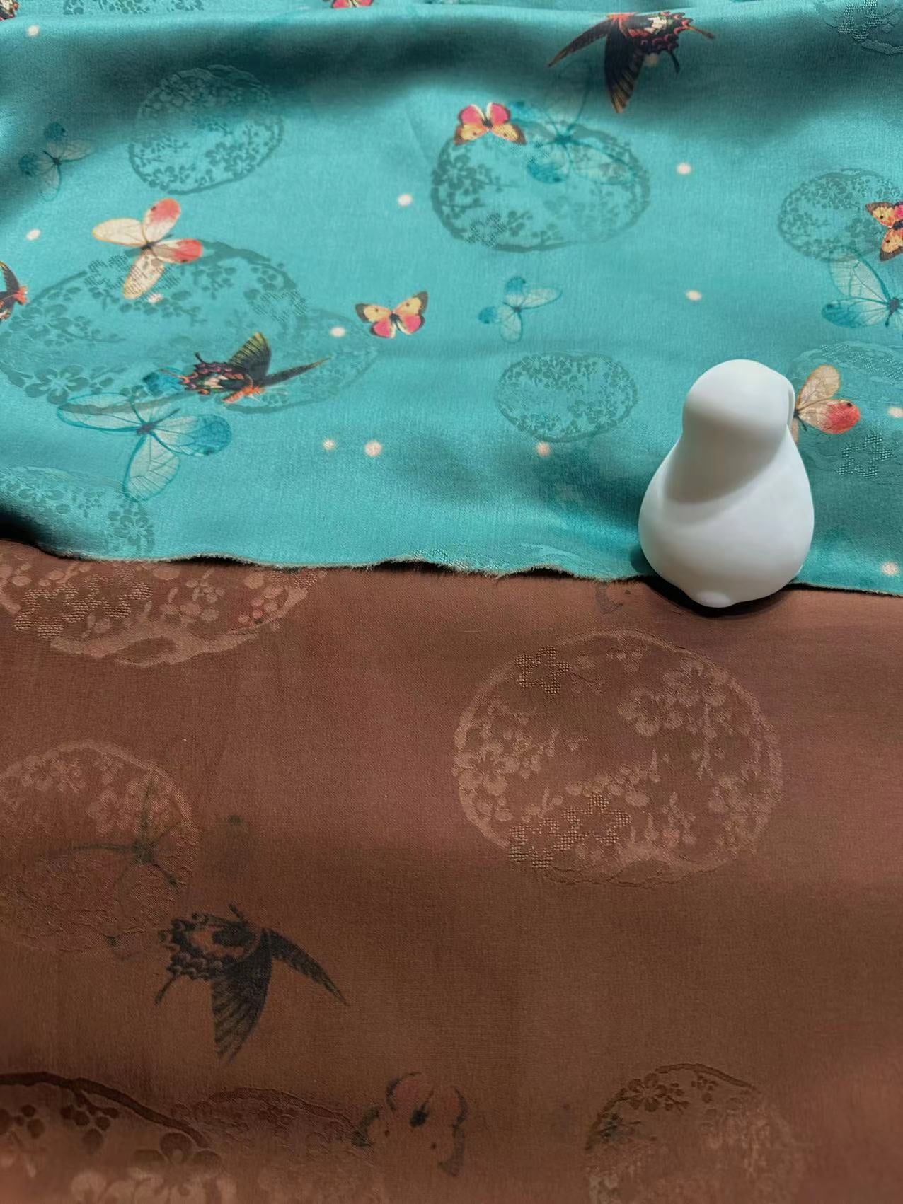 SXTHHD - Handmade 25 Momme HUALUO Jacquard Hongyunsha Mud Silk Fabric (Openwork texture) - 114cm by the Yard