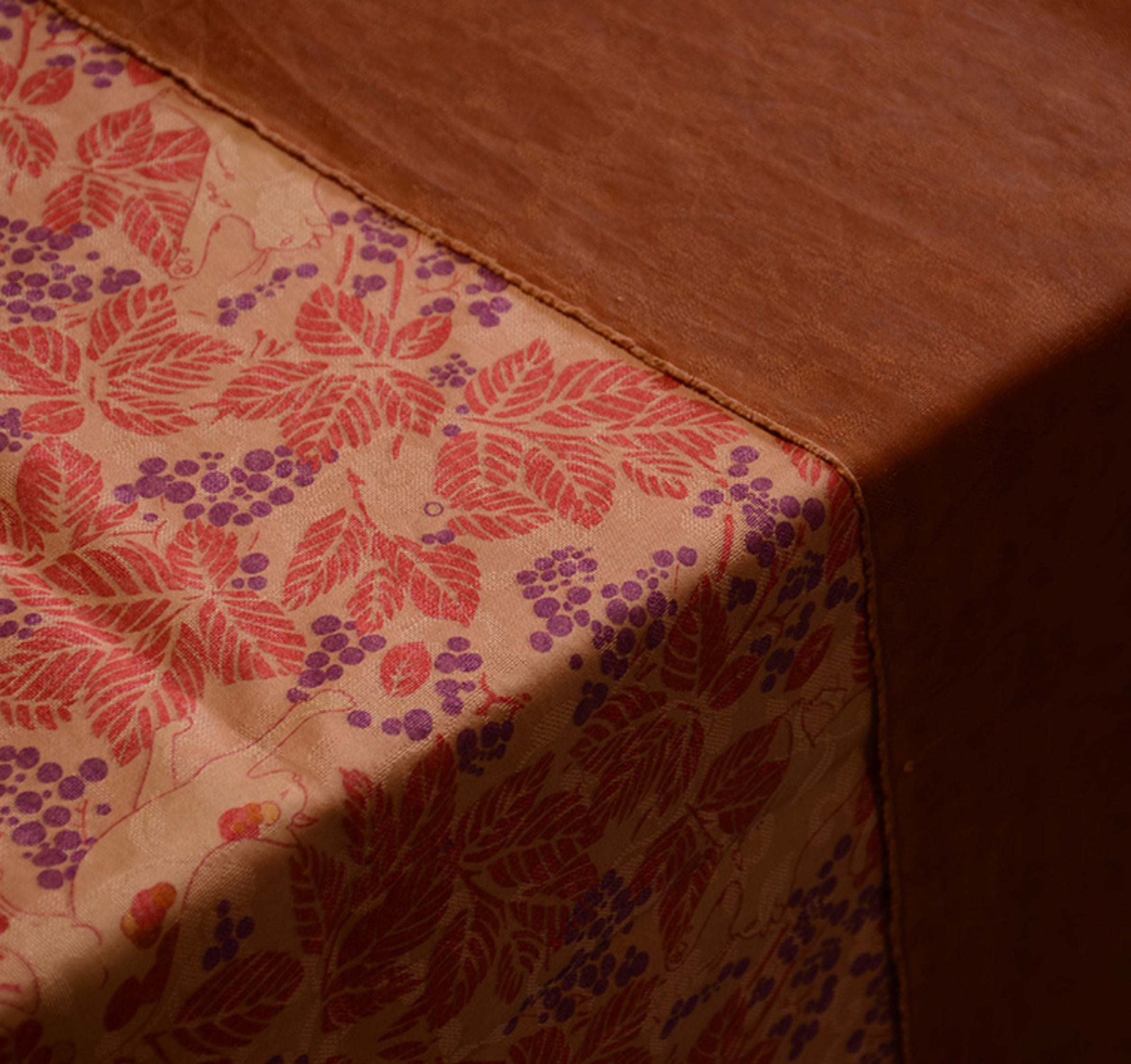 YPYZPT - Handmade 24 Momme HUALUO Jacquard Mud Silk Fabric (Openwork texture) - 115cm by the Yard