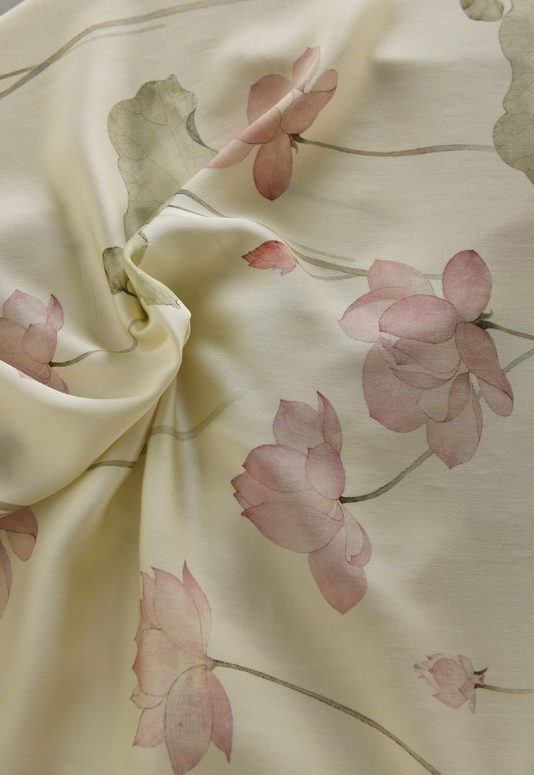 RYHEEYIU  - Hight 60 Count Rayon Satin Faux Silk Chinese Style Floral Cheongsam Dress Fabric - 145cm wide by the Yard