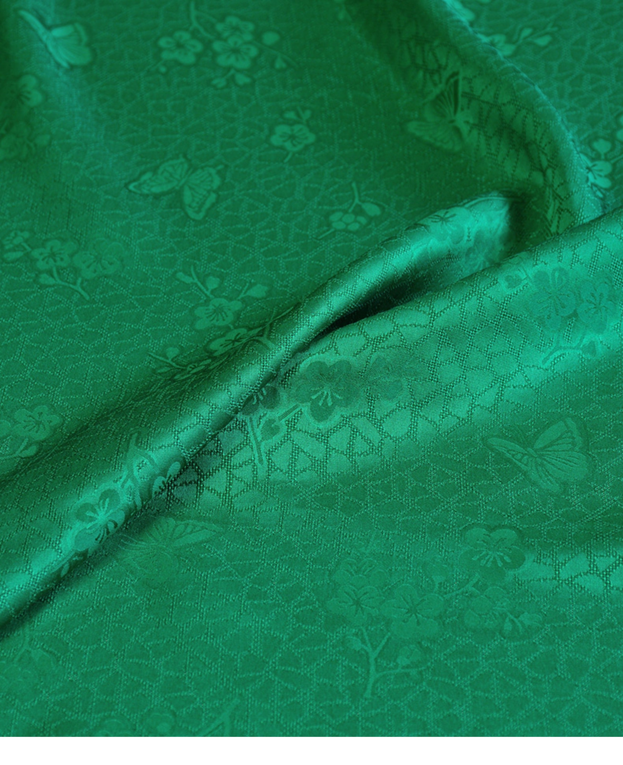 YPFCLD - Handmade 22 Momme HUALUO Jacquard Mud Silk Fabric (Openwork texture) - 114cm by the Yard (Copy)