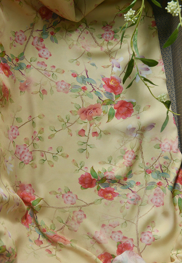 RYSOFTRU - Hight 60 Count Rayon Satin Faux Silk Chinese Style Floral Cheongsam Dress Fabric - 145cm wide by the Yard