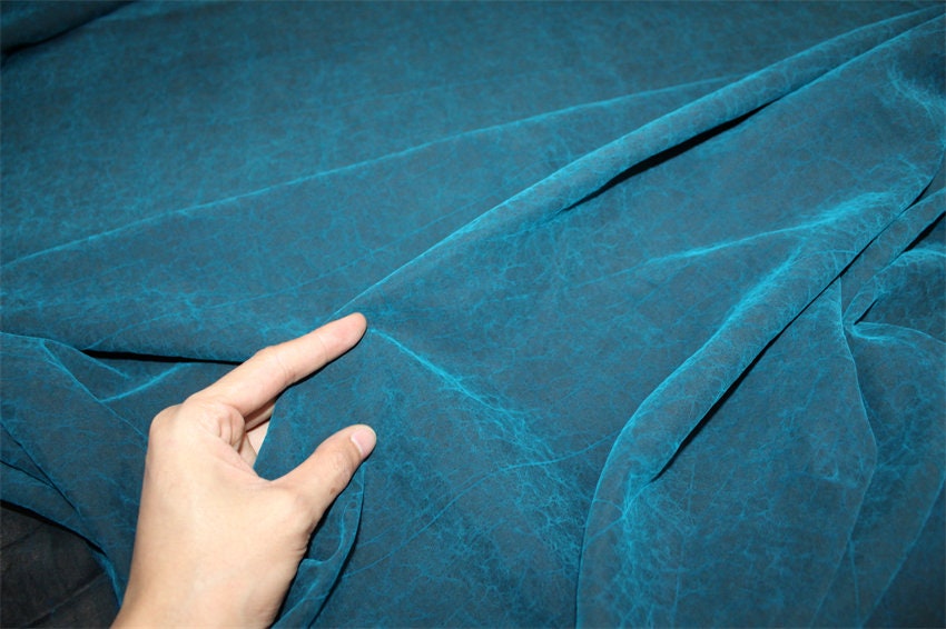 HULANGUI - 25 momme Peacock Blue Handmade Cracked Mud Silk Gambiered Ganton Silk Fabric - 110cm wide by the Yard