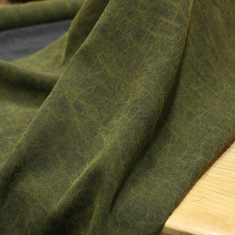 LVGUIW - Green Grass Cracks 25 Momme Handmade Plant Dye Mud Silk Fabric, 110cm by the Yard