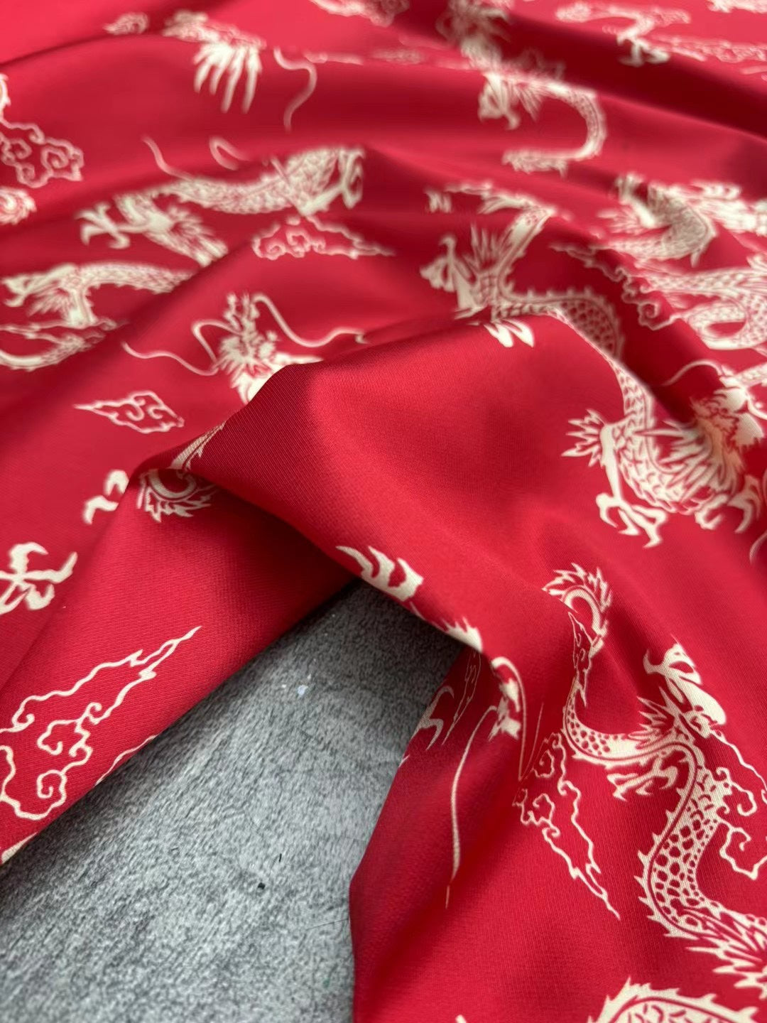 BUBLOW - 21 Momme Dragon Pattern  Digital Print Stretch Silk Satin Fabric - 140cm wide by the Yard