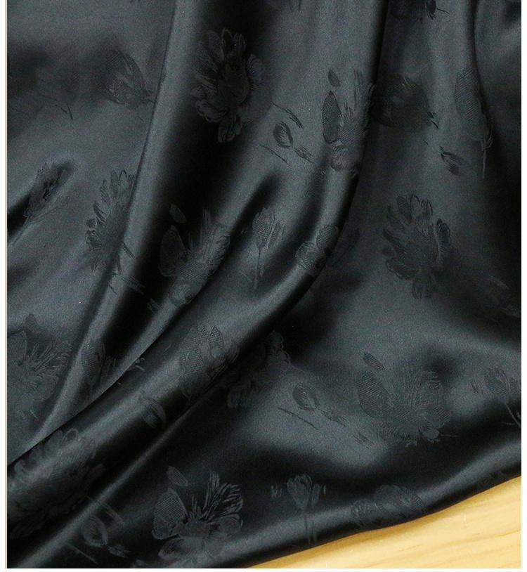 YUJIXA- Handmade 19 Momme Black Tulip Jacquard Silk Brocade Mulberry Silk Fabric - 135cm wide by the Yard