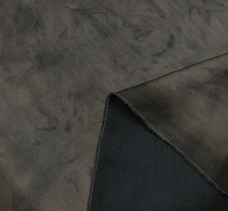 KAOLA - 30 Momme Handmade Double-Sided Satin Plant Mud Tie-dyed Fragrant Cloud Yarn  Fabric - 100cm by the Yard