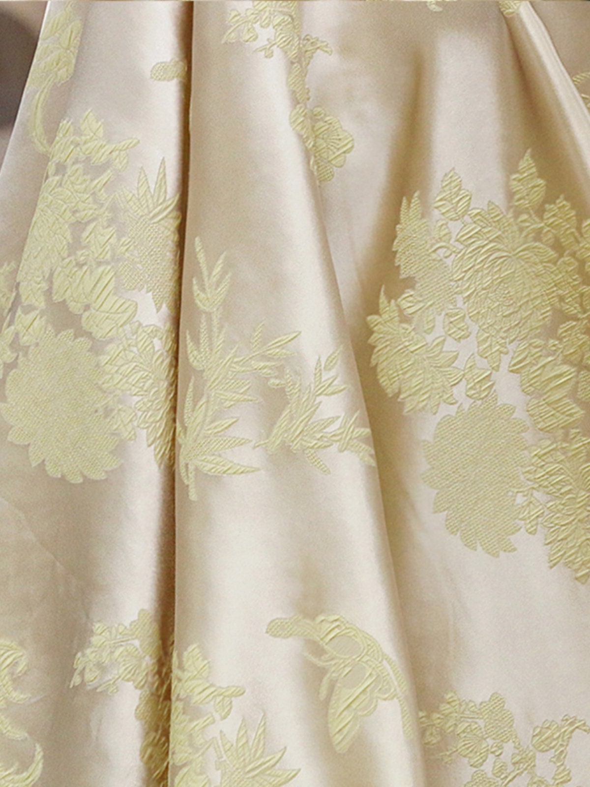 DOUKF - Handmade Embossed Guanle Crepe Jacquard Stretch Two-Tone Heterochromatic Silk Fabric - 138cm wide by the Yard