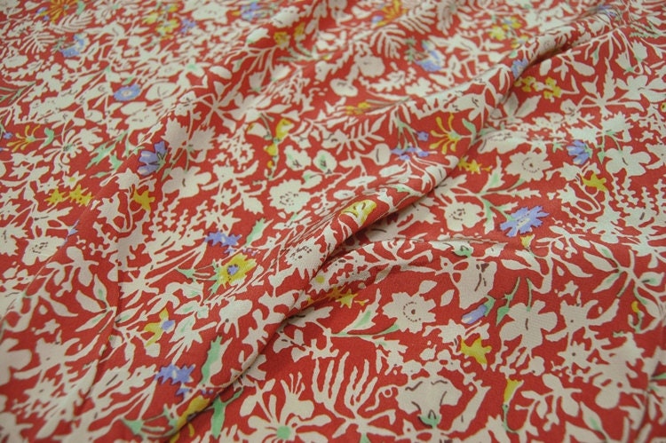 LINGDOU - 19 momme Floral Print Silk Crepe de Chine Fabric - 114cm wide by the Yard