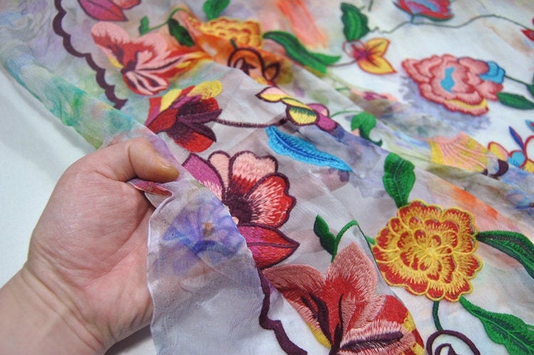 XIUAHA - Embroidered silk crinkled chiffon, multicolored flower, 53"/135cm 5.5mm, fashion silk fabric Dresses, skirts, carves, by the yard