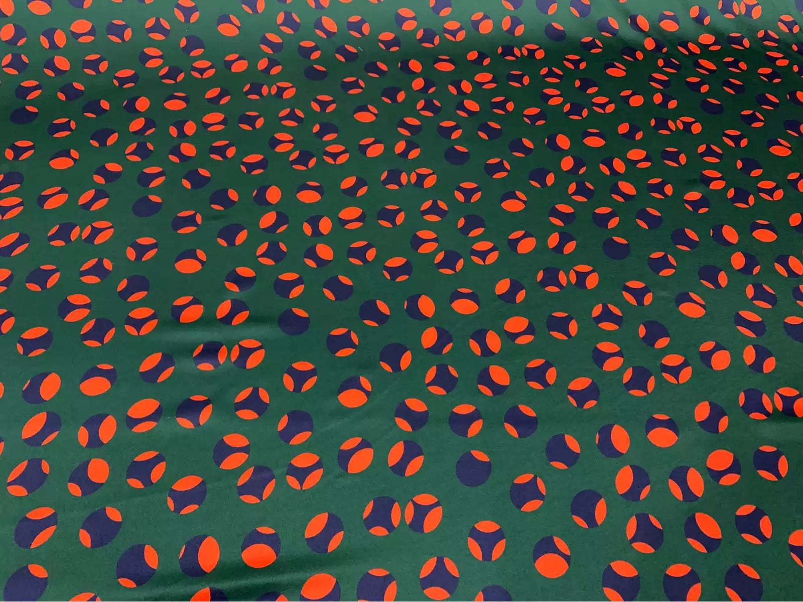LVCAIO - 19 Momme Hepburn Style Green Background with Contrasting polka Dots Pattern Digital Print Stretch Silk Satin Fabric - 140cm wide by the Yard