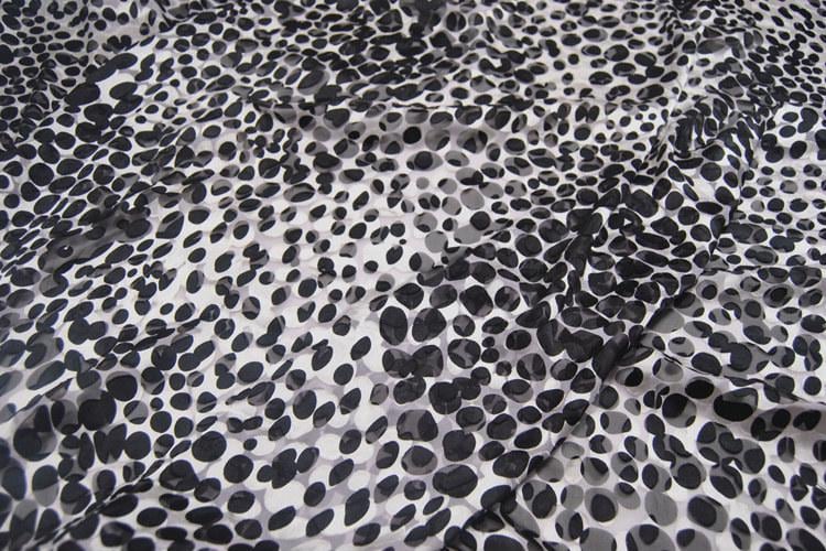 JFHDBWBX - Silk Devore Satin Fabric,  19 Momme Burnout Leopard , 138 cm Wide by the Yard