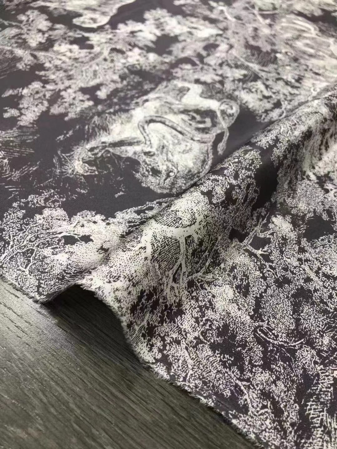 BUBBCT - 21 Momme Animal Prints Digital Print Stretch Silk Satin Fabric - 140cm wide by the Yard