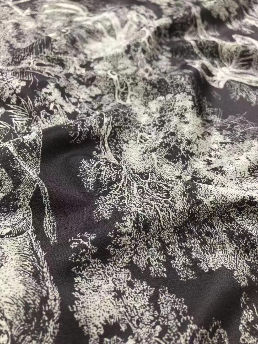 BUBBCT - 21 Momme Animal Prints Digital Print Stretch Silk Satin Fabric - 140cm wide by the Yard